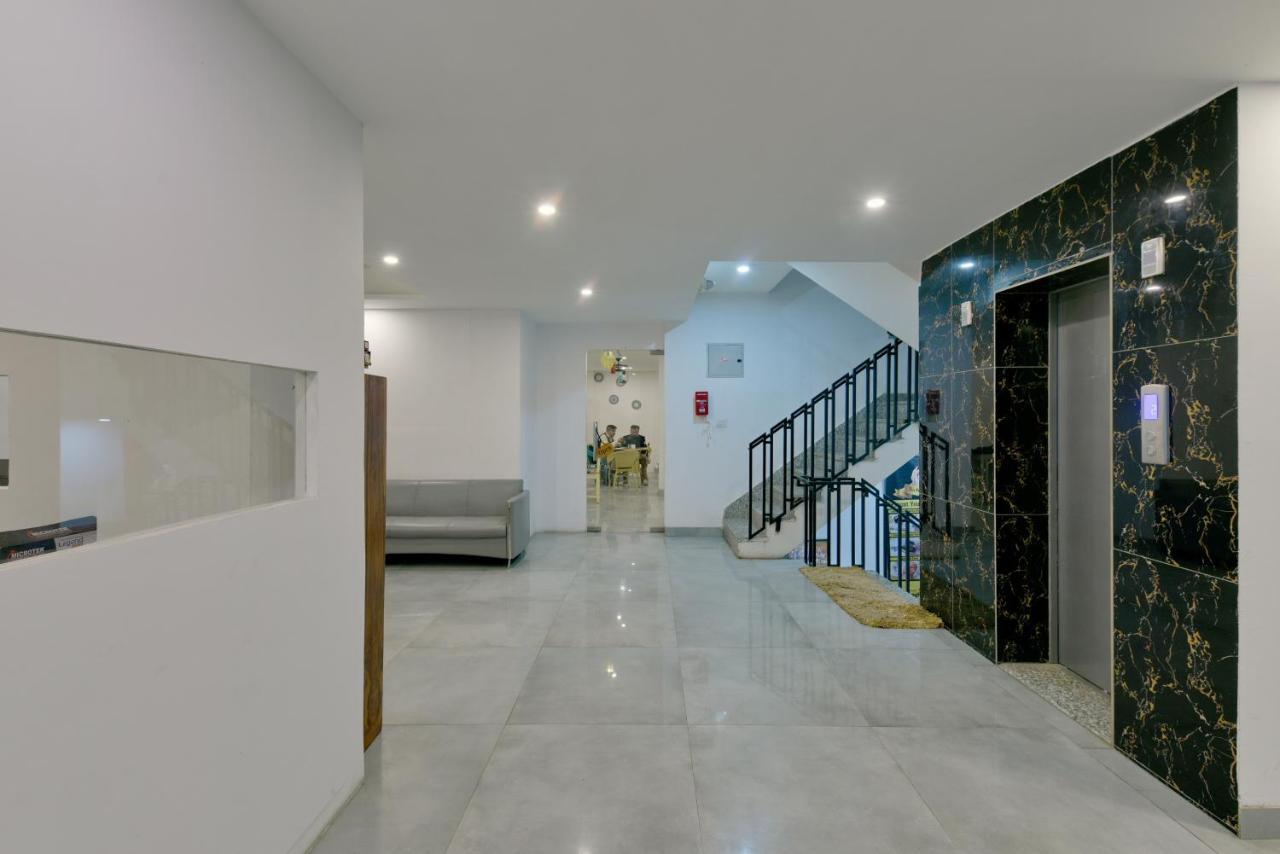 Hotel Fortune Inn By F9 Hotels Нойда Экстерьер фото