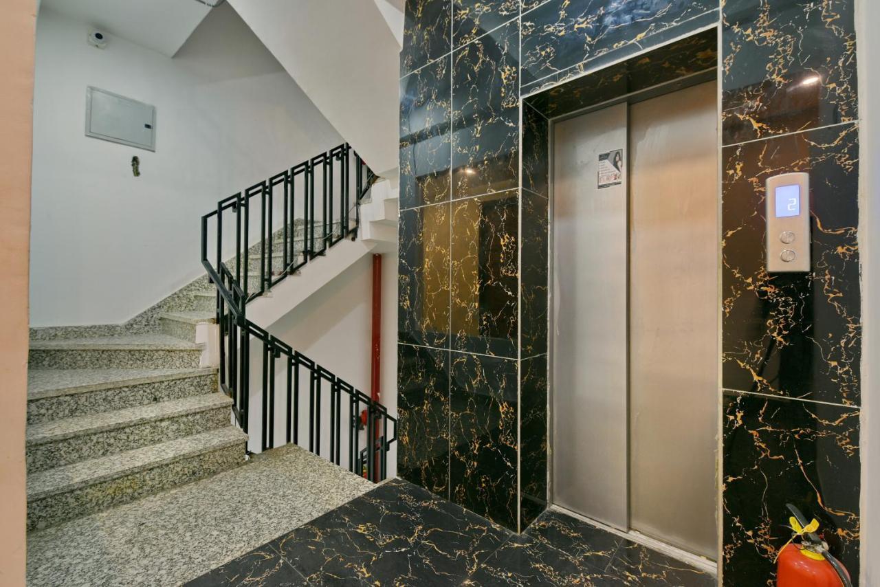 Hotel Fortune Inn By F9 Hotels Нойда Экстерьер фото